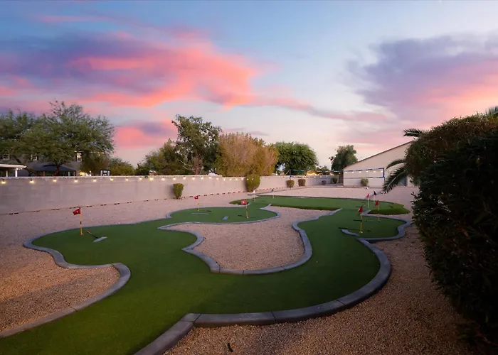 Your Unique Desert Compound - Amenities Galore *