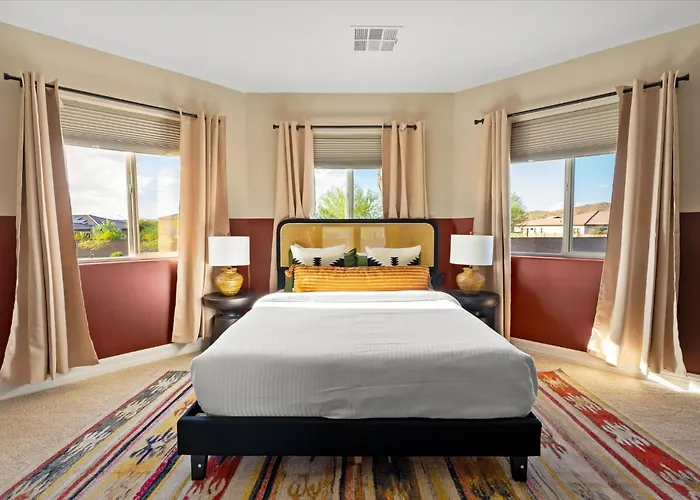 Your Unique Desert Compound - Amenities Galore Holiday home