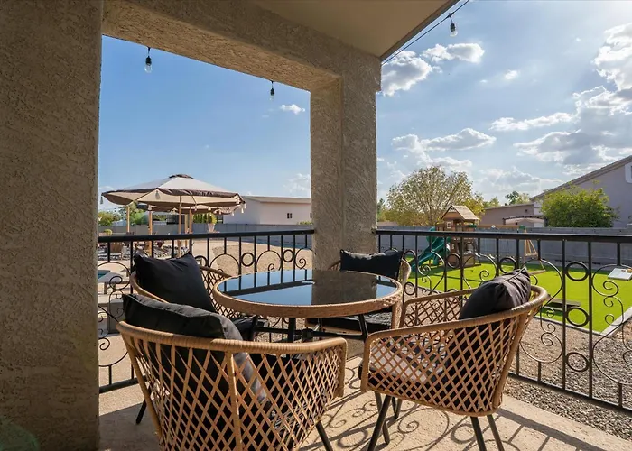 Your Unique Desert Compound - Amenities Galore *