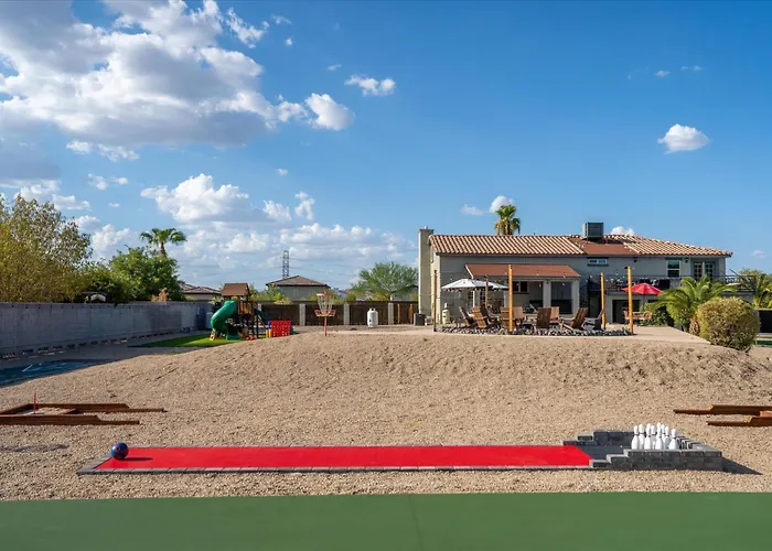 Your Unique Desert Compound - Amenities Galore Peoria