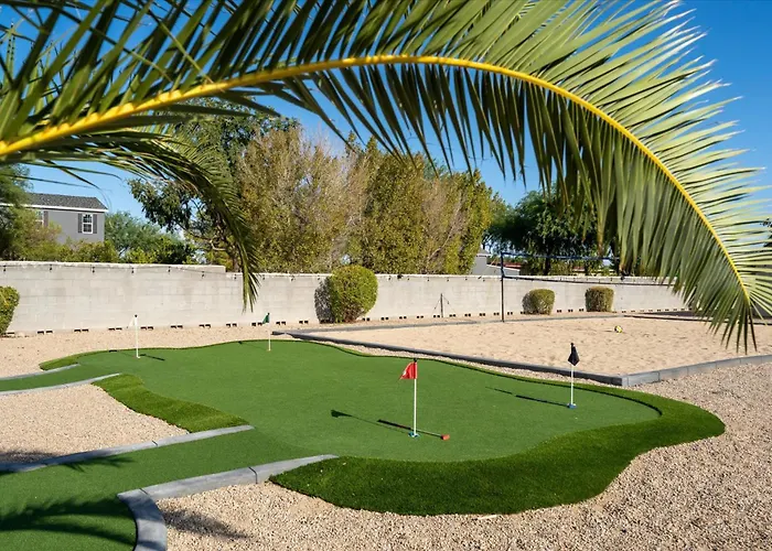 Your Unique Desert Compound - Amenities Galore * Peoria