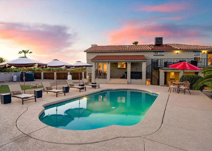Your Unique Desert Compound - Amenities Galore Peoria