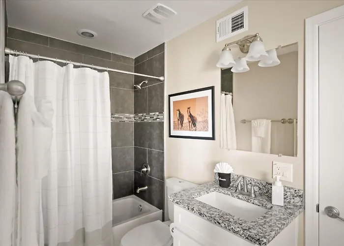 Holiday home Your Unique Desert Compound - Amenities Galore Peoria