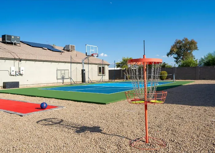 Your Unique Desert Compound - Amenities Galore Peoria